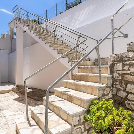 Dom wakacyjny Eleni's With Stunning Sea View *
